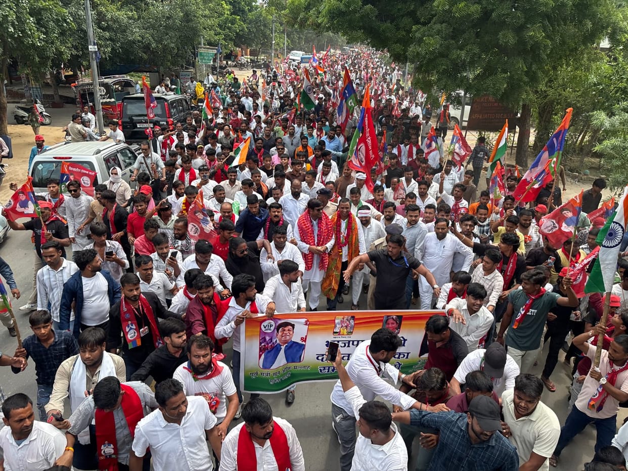 Protest held demanding the arrest of Mahant Raju Das