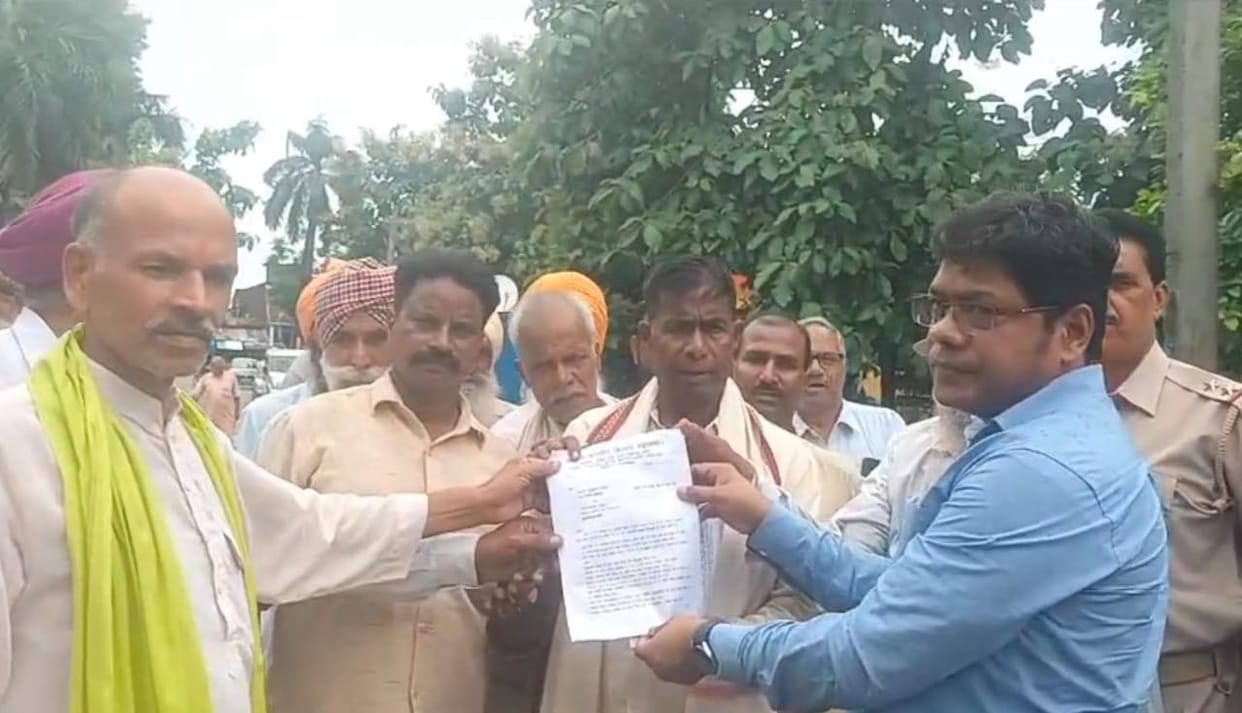 Farmers protest to raise sugarcane prices to Rs 600 per quintal