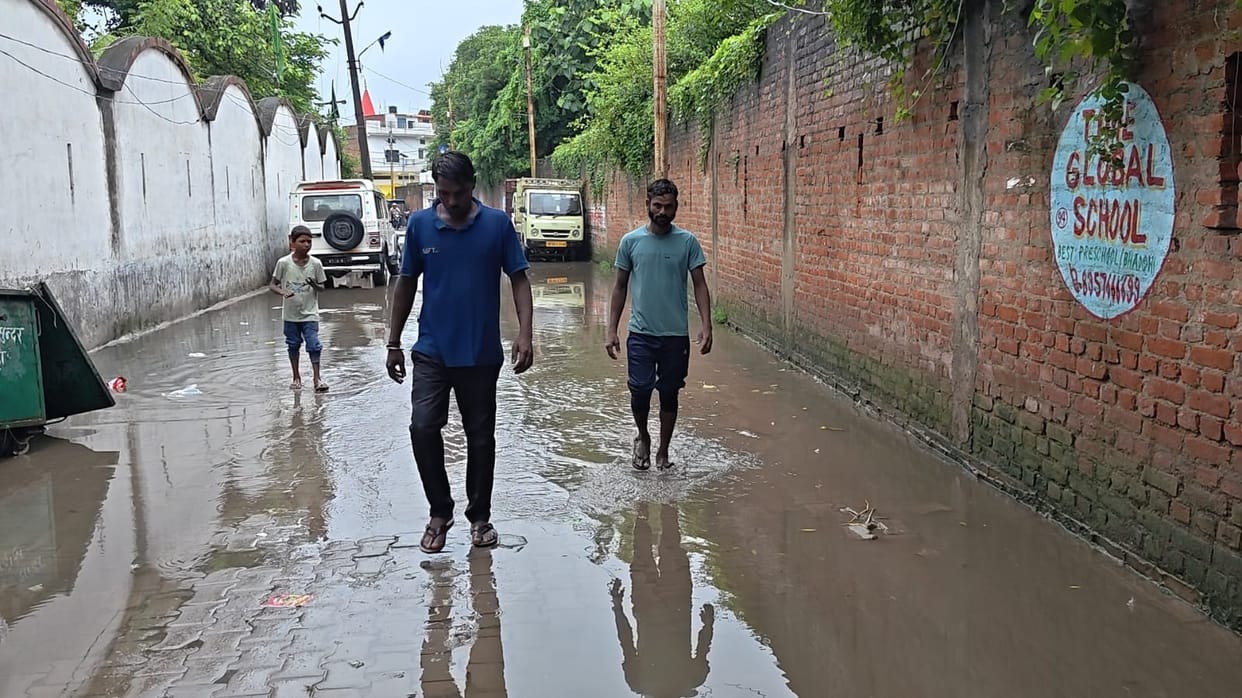 It rained heavily for three hours.