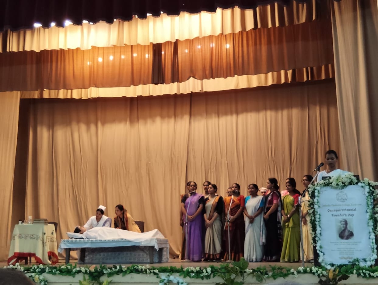 Five alumnae of IT College honored on Founder's Day.