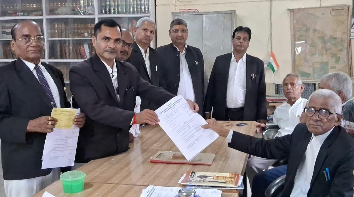 Central Bar: Four candidates filed nominations for the posts of President and Senior Vice-President.