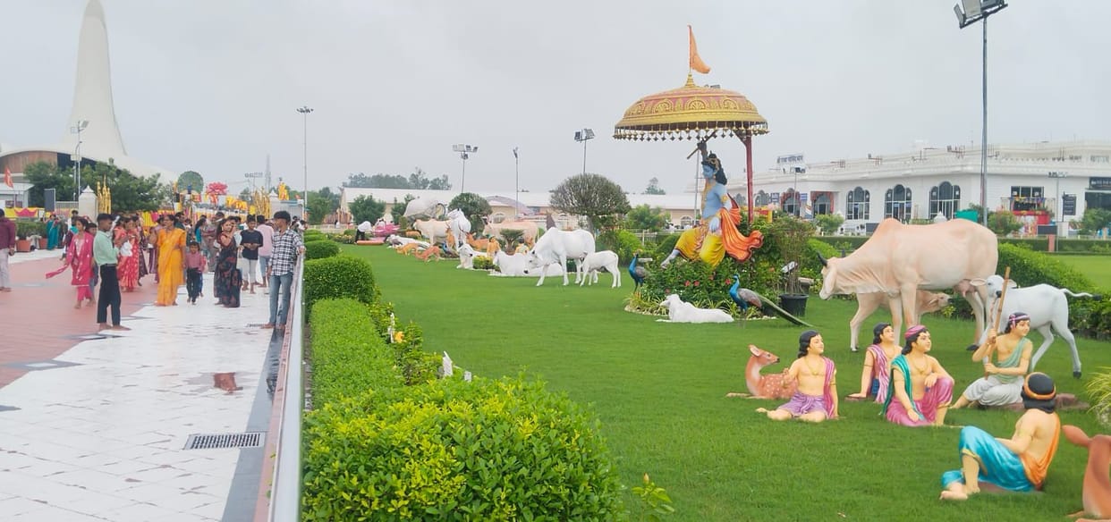 Bhaktidham Mangarh begins to deck up for Shri Krishna Janmashtami; 1,100 security personnel to manage security.