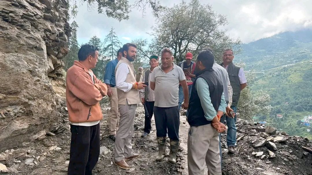 BJP leader Kaul Singh toured the 12/20 area