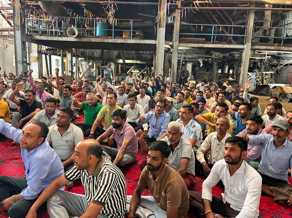 250 employees of Banaundi Sugar Mill on indefinite strike