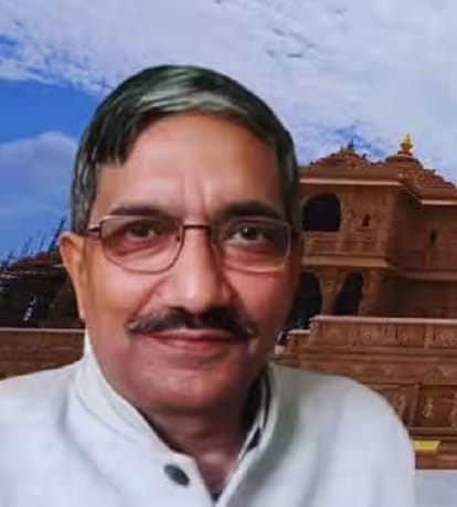 चंपत राय व अनिल मिश्रा।