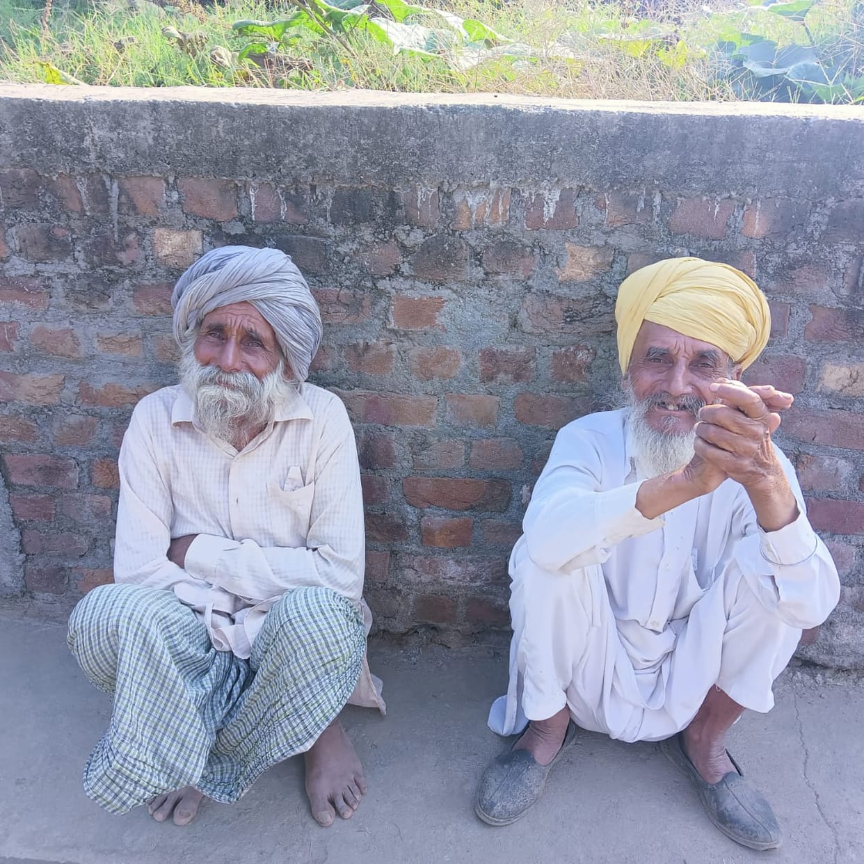 The struggle of the elderly atop the tower continues into the tenth day; Kulwinder facing breathing difficulties