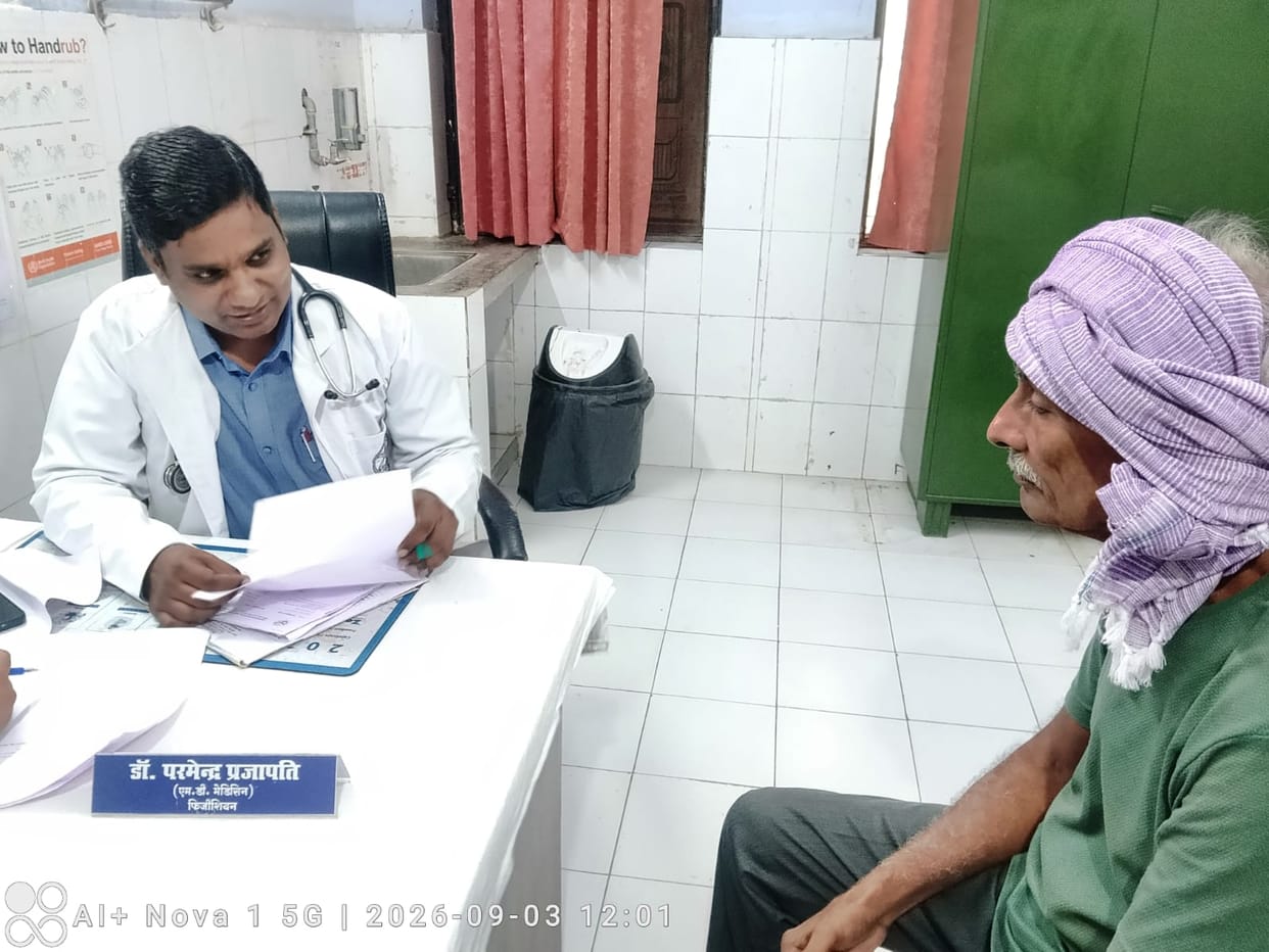 No Swine Flu testing; doctors treating patients without masks.