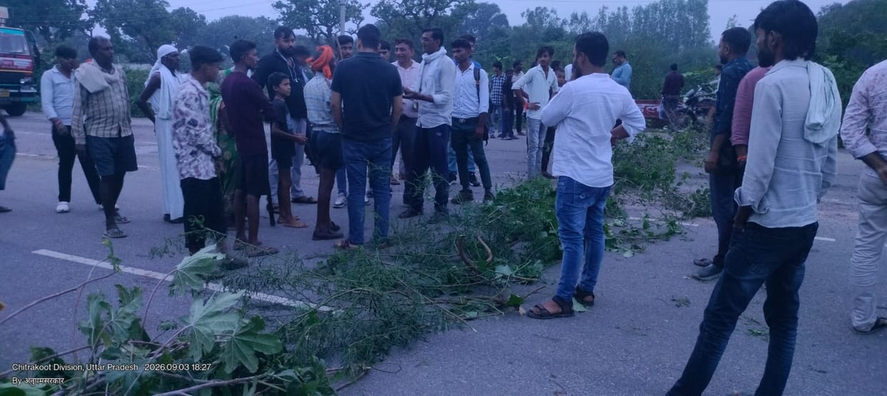 Villagers staged a road blockade in flood-surrounded Paprenda