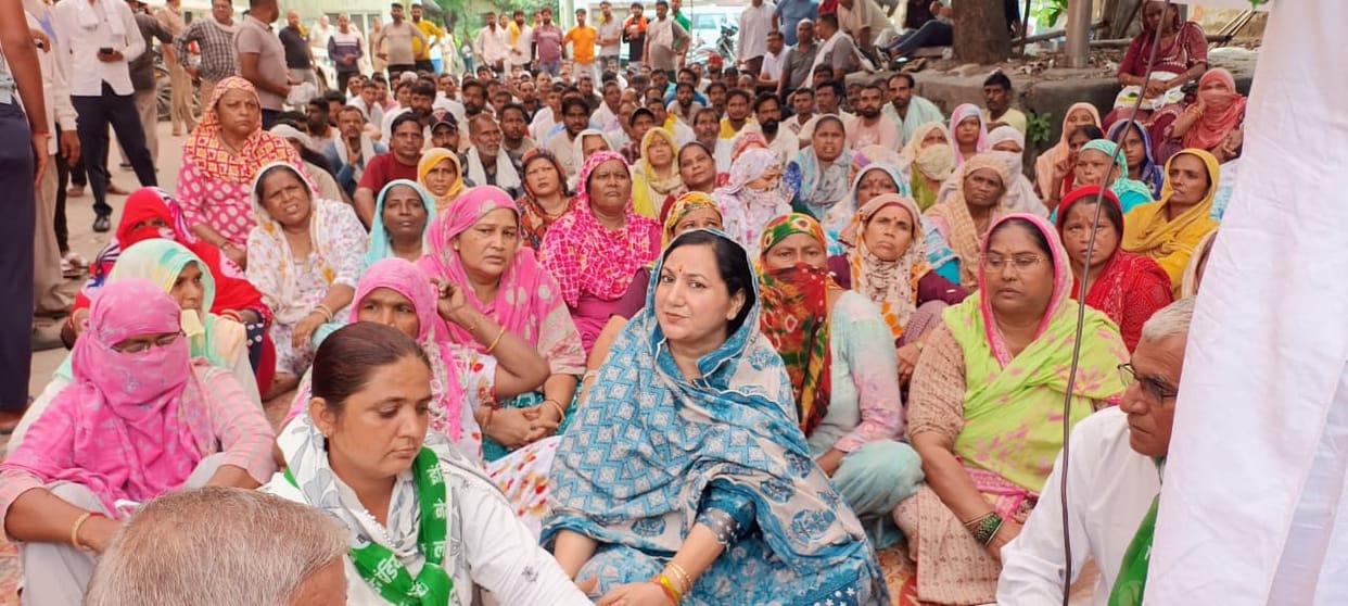 Fire operator Rajiv Khatri suspended, sanitation workers' strike extended to 6