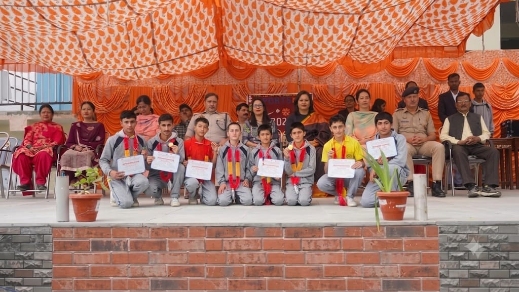 DAV Chaupal players win five medals at the National Grappling Championship