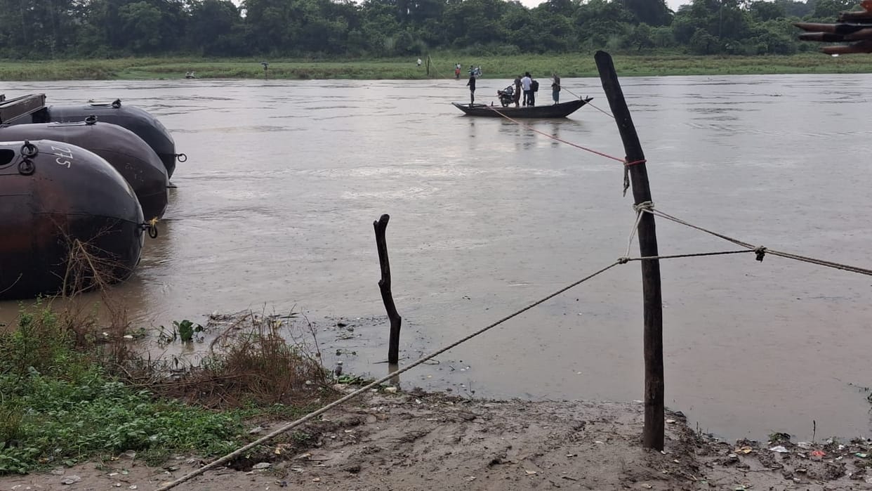 Gomti nears danger mark.