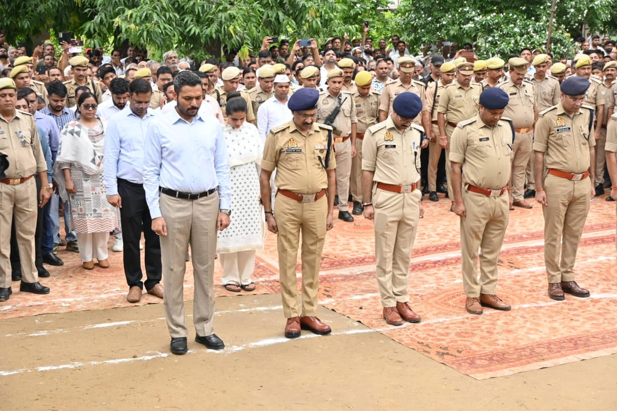 A massive crowd turned out to bid a final farewell to their leader; MLA Anil Sharma was laid to rest.