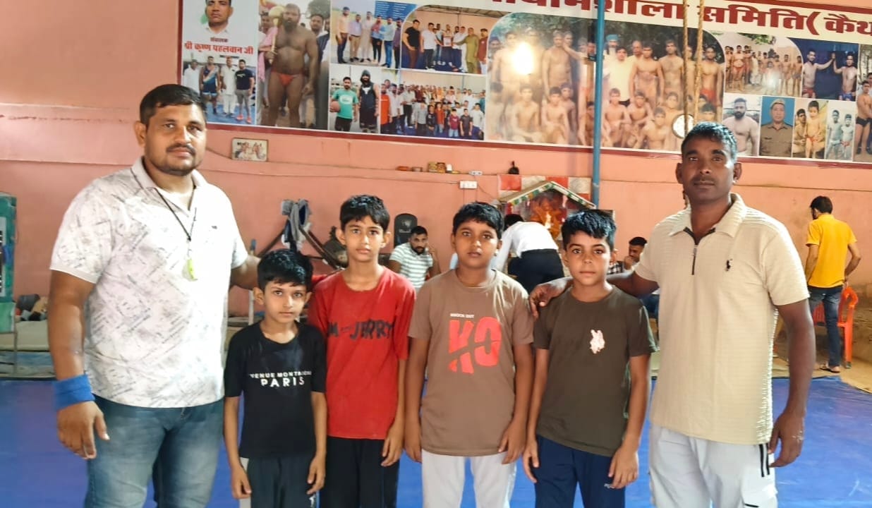 Rohera's loyalty wins gold in wrestling match of district level school sports competition