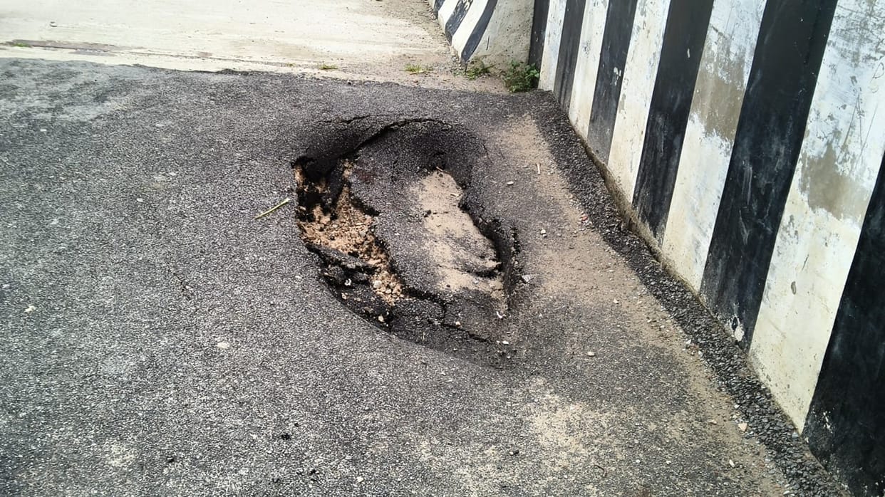 The approach road of the bridge worth Rs 17.50 crores collapsed.