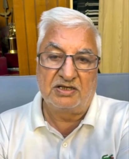 फोटो 04जेएनडी03-अपनी प्रतिक्रिया देते हुए ढांडा खाप के राष्ट्रीय अध्यक्ष देवव्रत ढांडा। संवाद