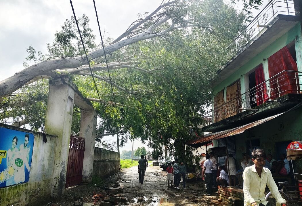 More than 25 houses collapsed due to continuous rain; six injured.