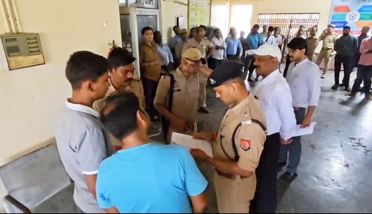 ADM and ASP raid ARTO office; FIR lodged against four touts.