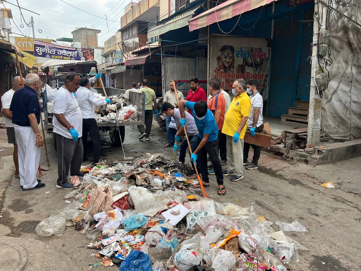 Troubled by garbage scattered everywhere, residents took charge of the cleanup themselves.