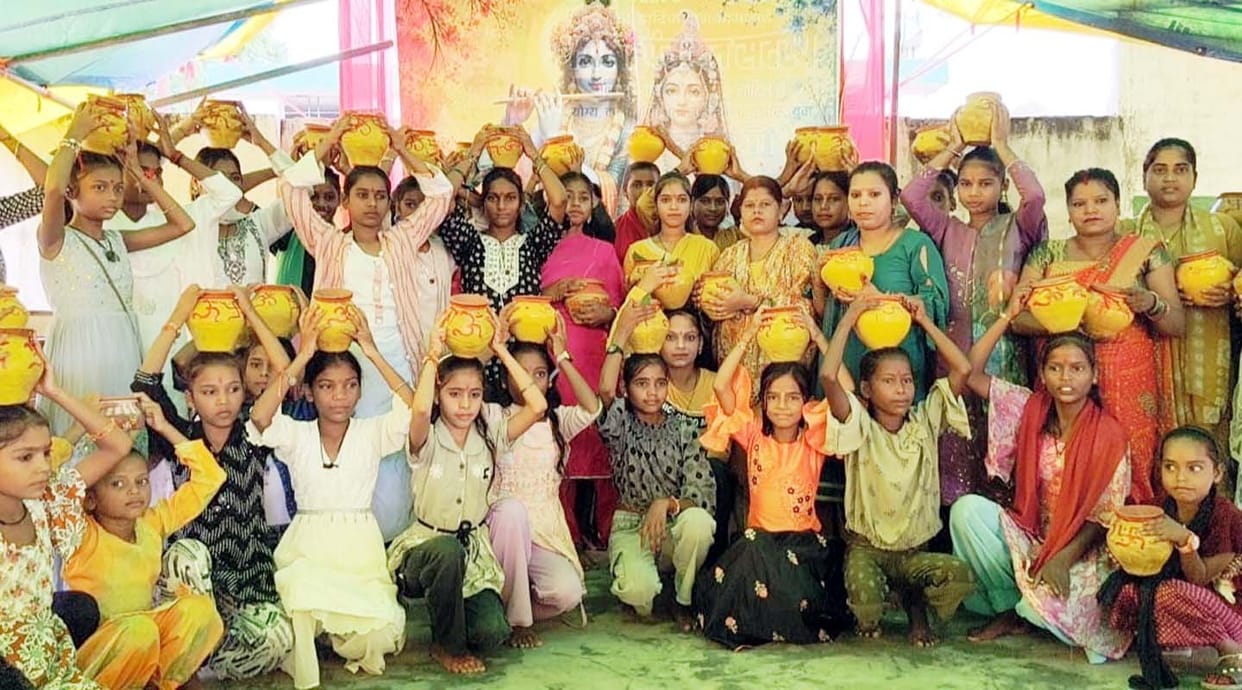 Commencement of the Shrimad Bhagwat Katha with a Kalash Yatra.