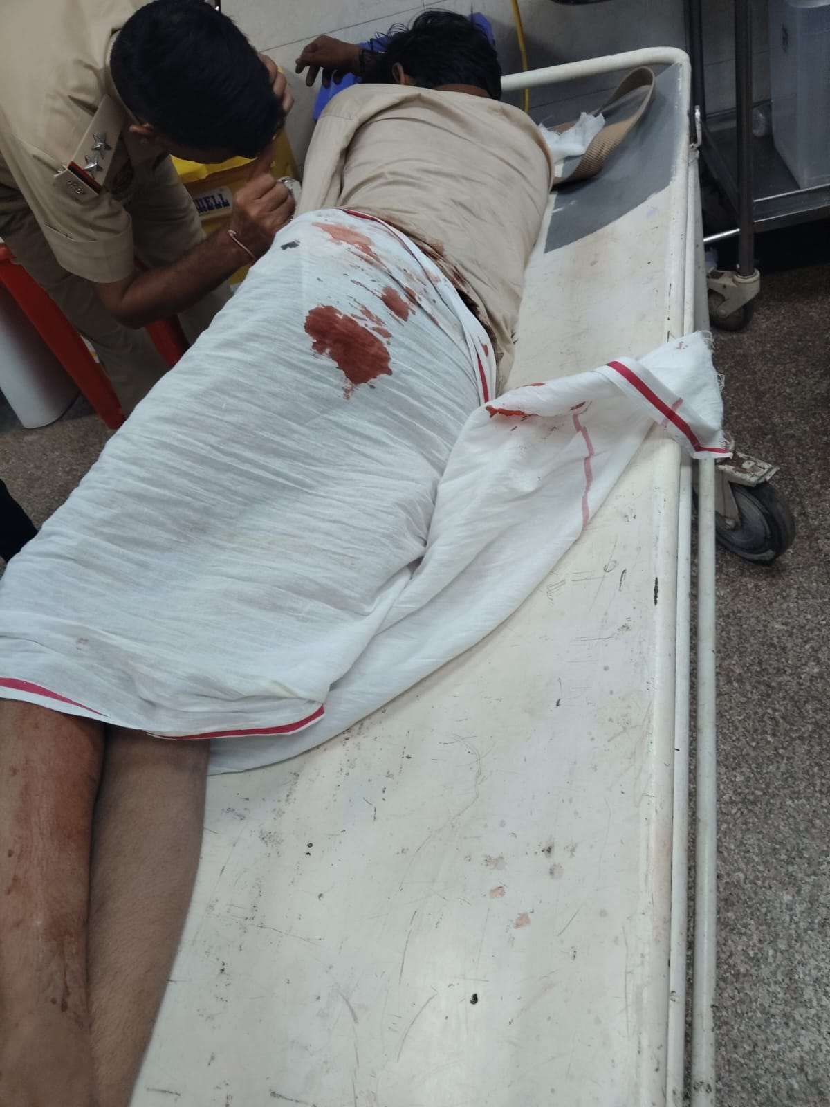 Attack on BJP councillor's house; father-in-law and brother-in-law beaten with sticks.