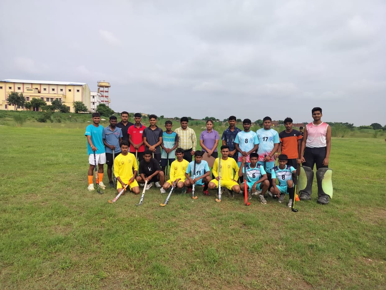 Players selected for the senior hockey tournament.