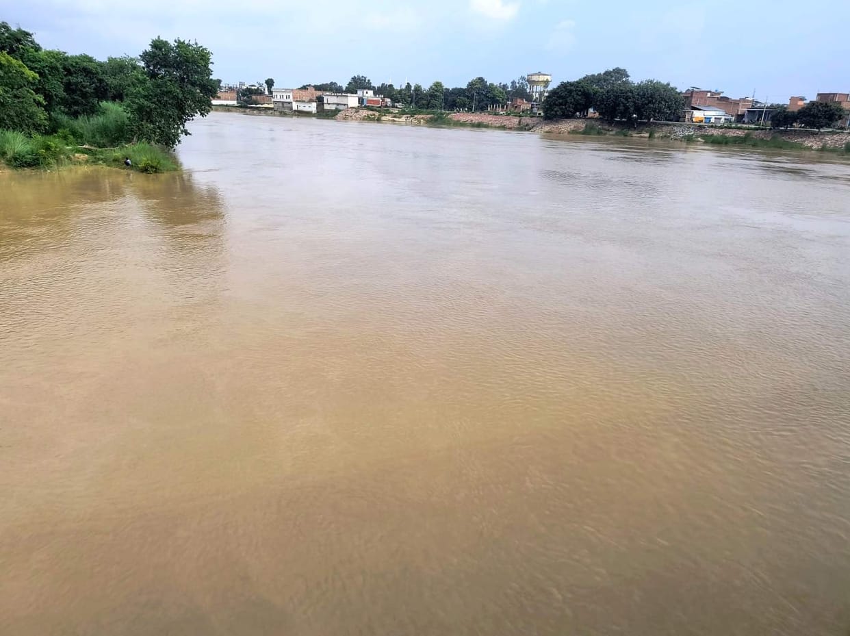 Two days of anxiety... people terrified by the threat of floods.