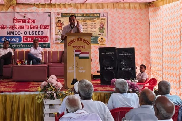 Farmers were provided with information about modern technology.