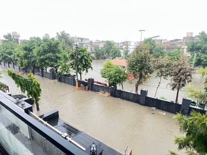मॉडल टाउन में जलभराव