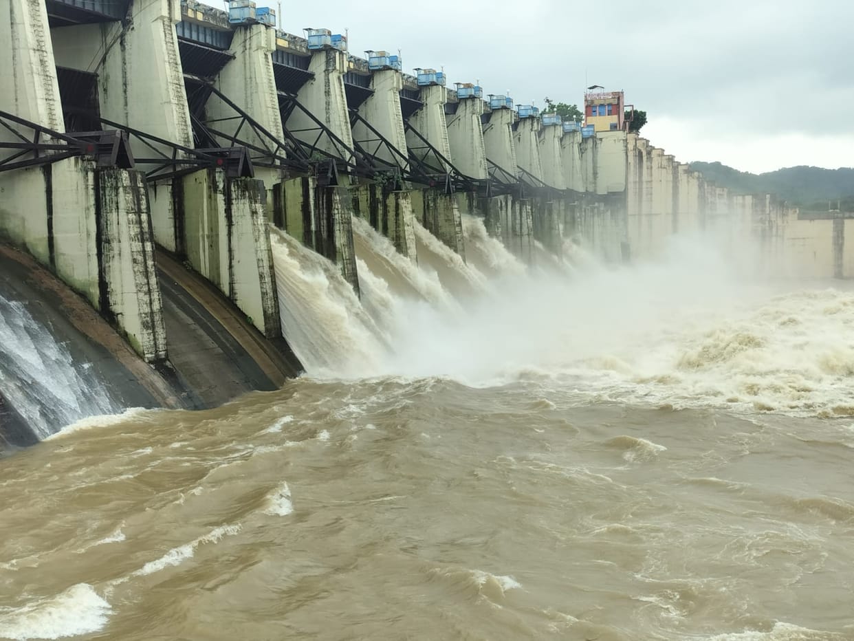 Seven gates of Rihand Dam and six gates of Obra Dam have been opened