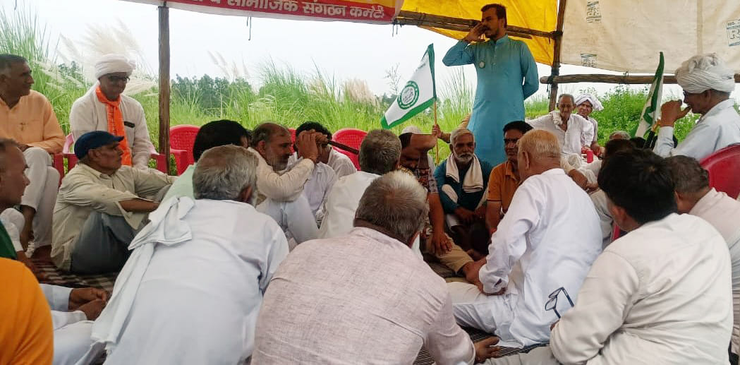 Farmers demanded fair compensation for the high-tension line.