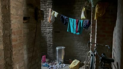 वजीरगंज में बिना मान्यता के संचालित मिला स्कूल। स्रोत ग्रामीण