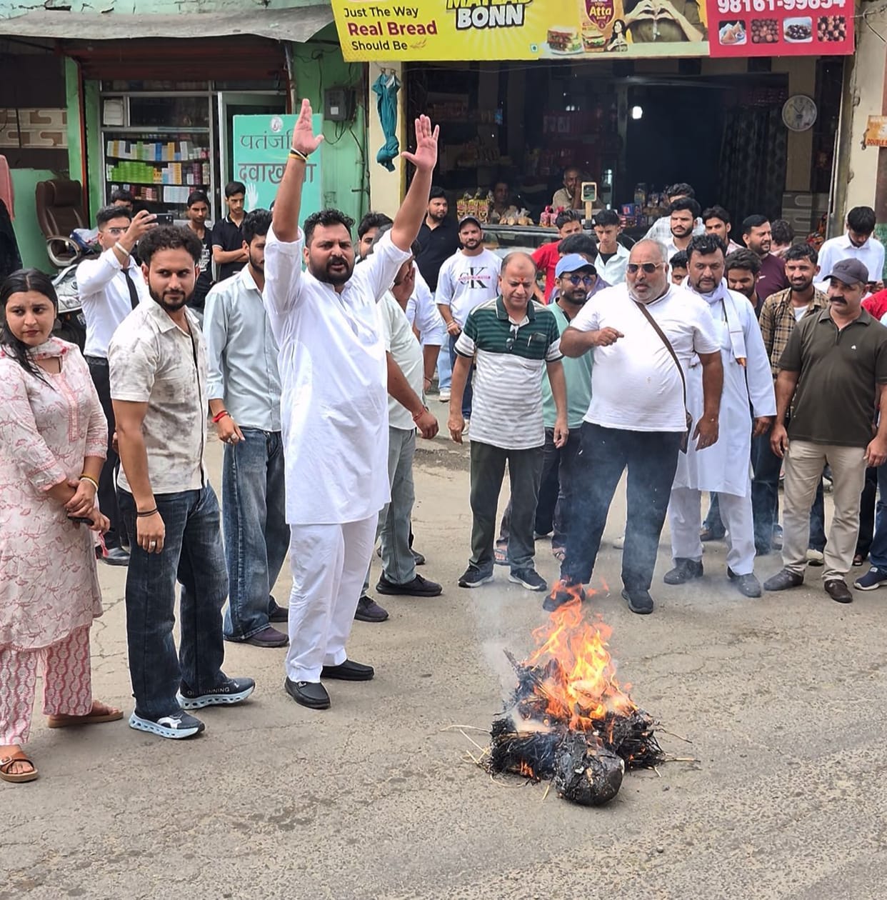The Youth Congress burnt an effigy of Amit Shah in Gagret.