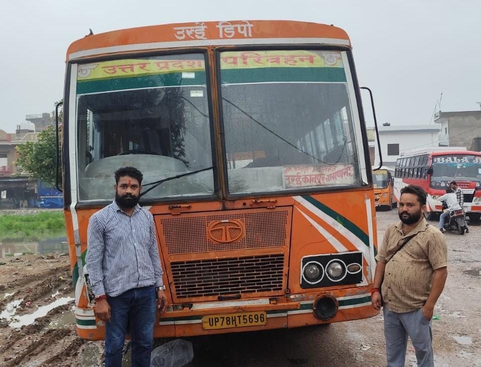 Konch-Varanasi roadways bus service, suspended for four months, resumes.