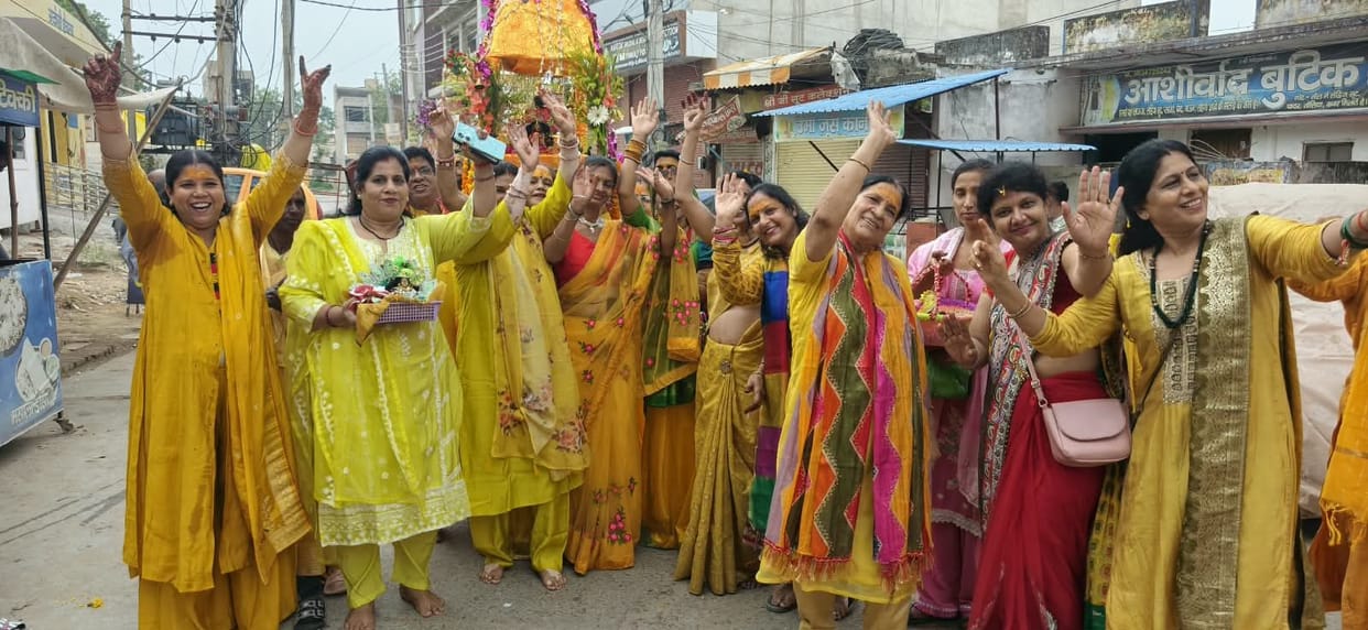 Grand procession taken out on Janmashtami