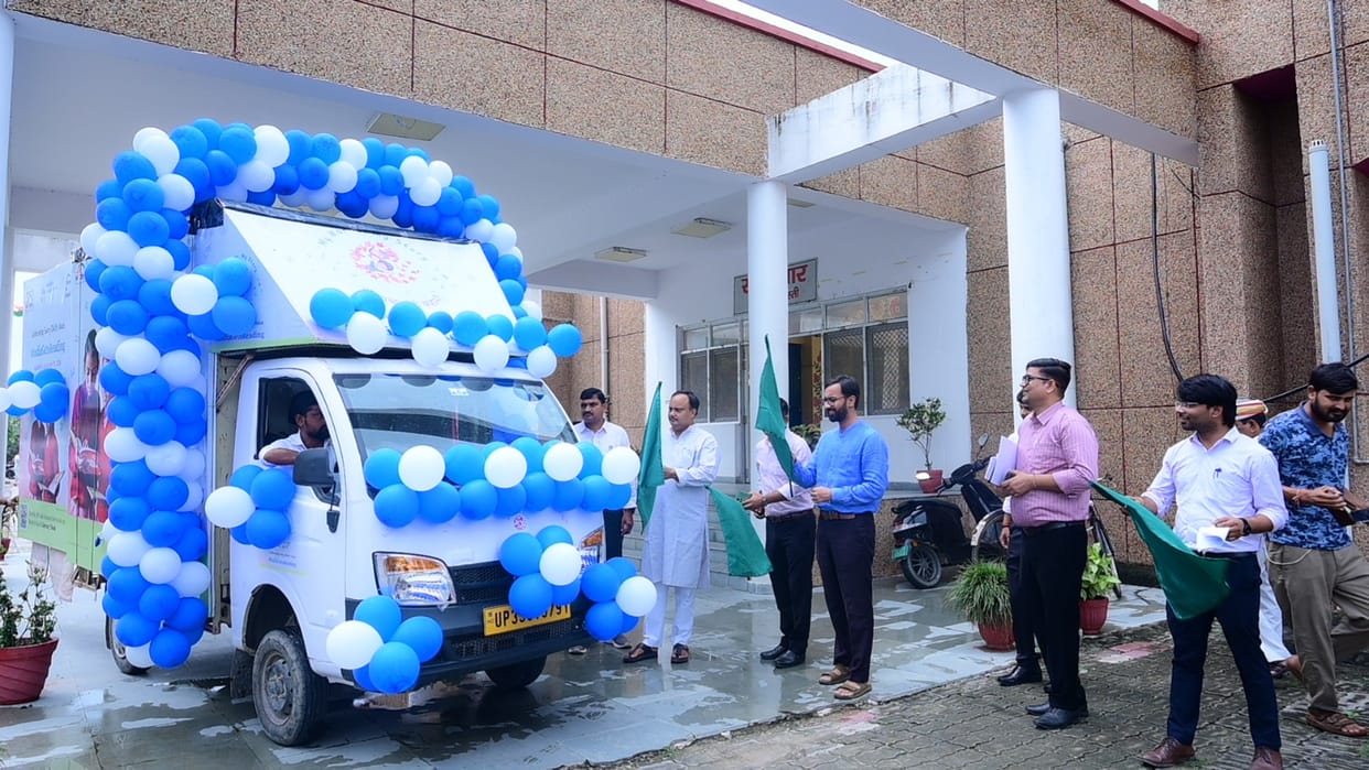 Library van will develop habit of regular study: CDO