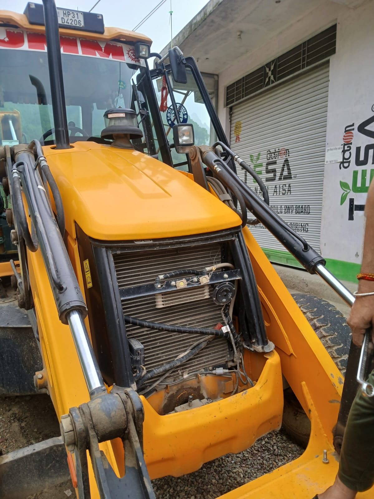 Batteries Batteries stolen from JCB and truckstolen from JCB and truck