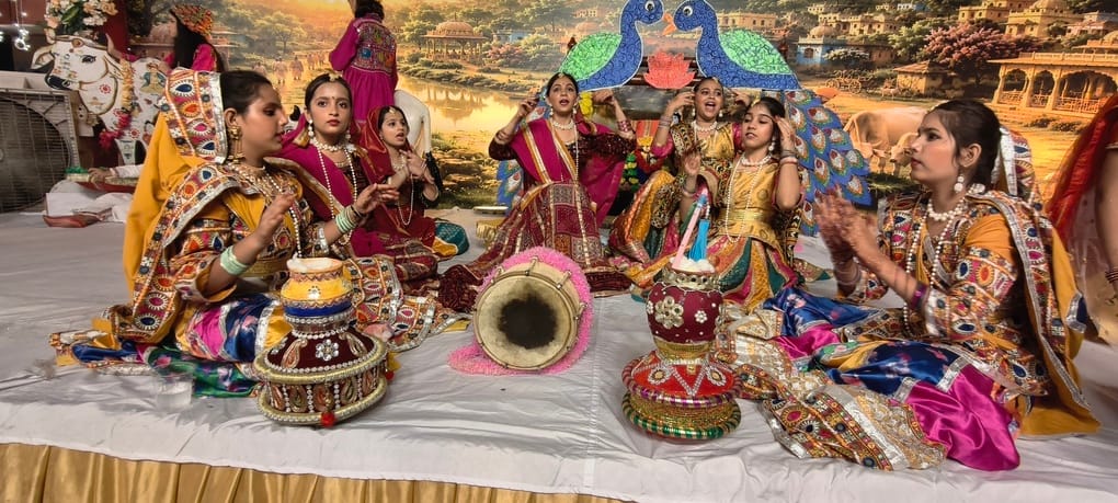 Chants of 'Jai Shri Krishna' echoed in temples, while the festive spirit of Janmashtami pervaded the markets.