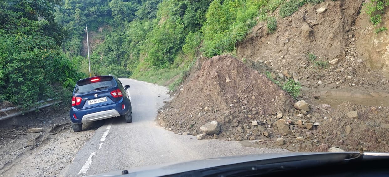 Rocks falling from the hills; a one-kilometer stretch of road near Mandwa Bridge has become deadly.