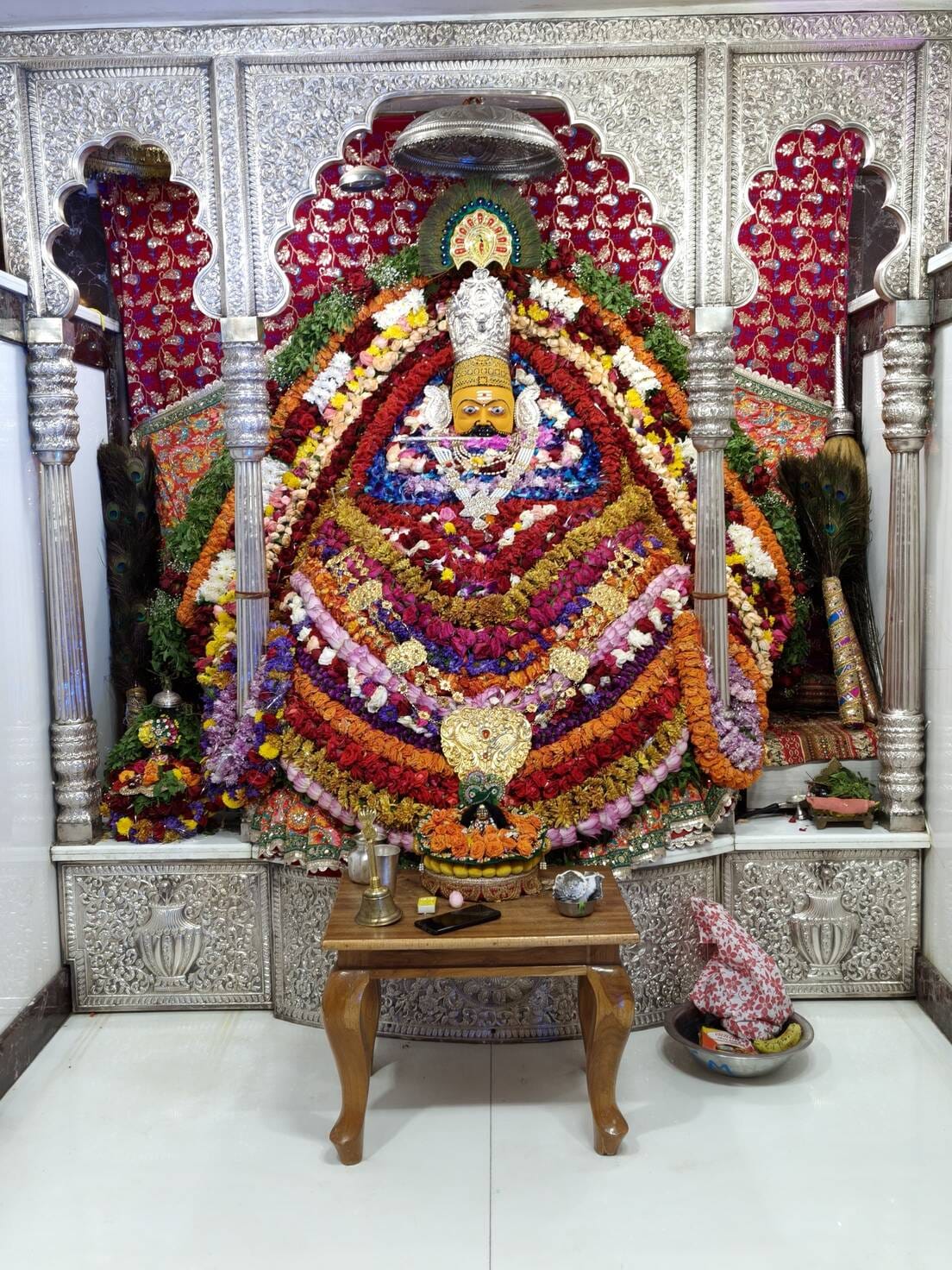 Elephant-horse-palanquin, the echo of Jai Kanhaiya Lal