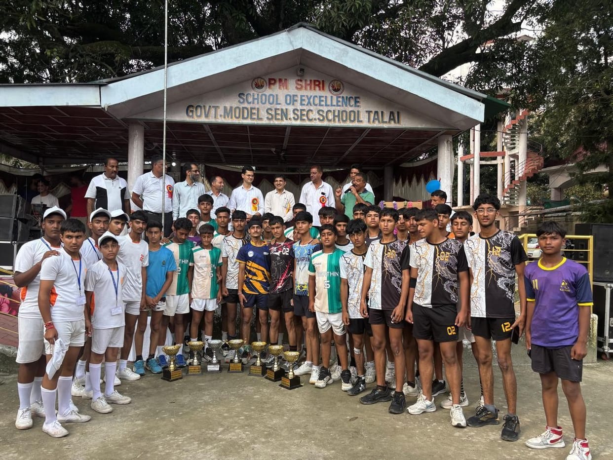 Barthi School shines in volleyball and badminton.