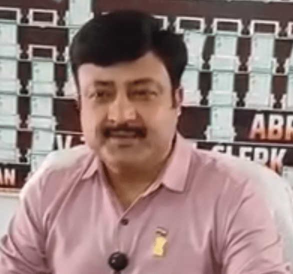 प्रिंसिपल सुभाष शर्मा