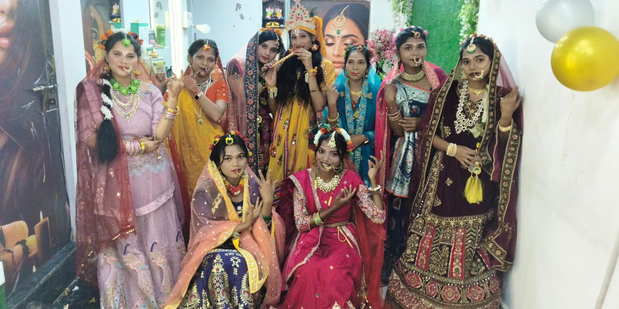 Feet danced to devotional songs; women dressed up as Radha and Krishna
