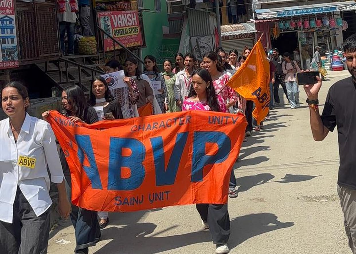ABVP staged a protest in Sainj.