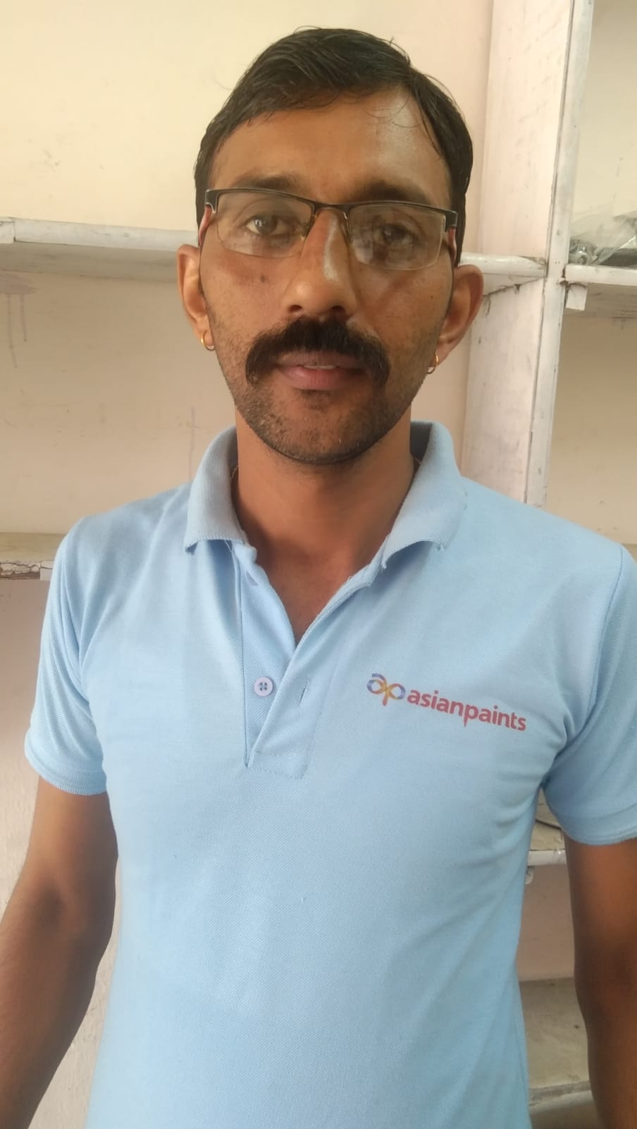 दीपक शर्मा, निवासी कोट