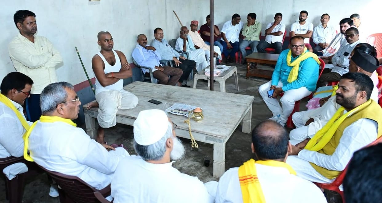 Om Prakash Rajbhar claims the Yogi government is a million times better than the SP regime.