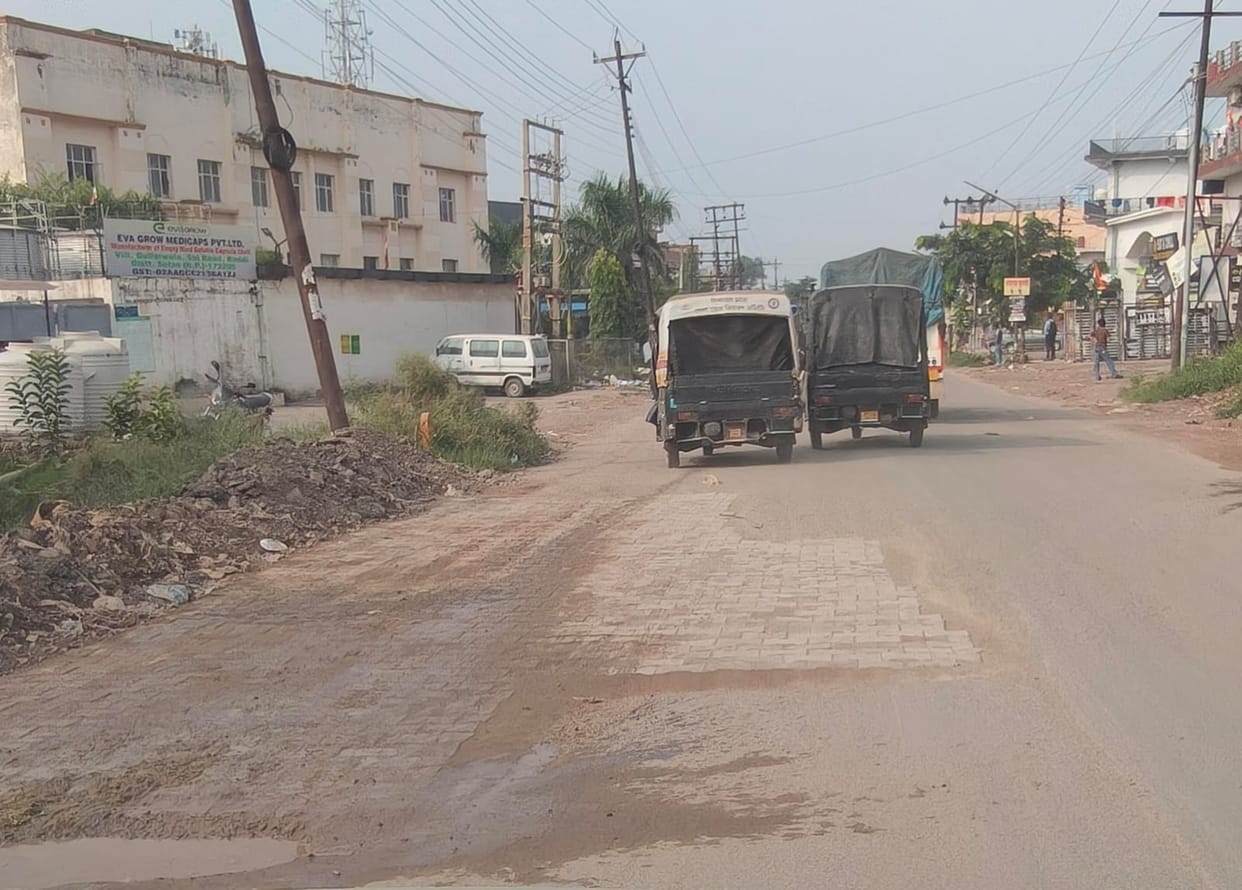 Work to fill potholes on the Baddi-Sai road has begun.