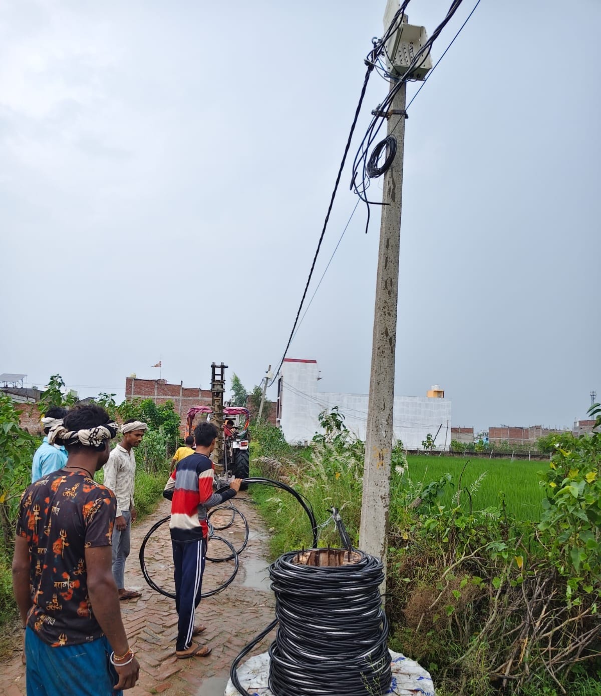 Power supply was disrupted in several neighborhoods for the installation of ABC cables and transformers
