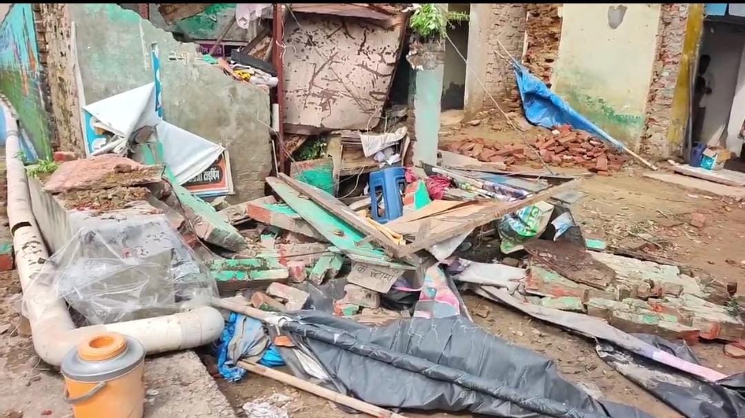 Revised: Rain wreaks havoc, kutcha houses and shops collapse, one buried