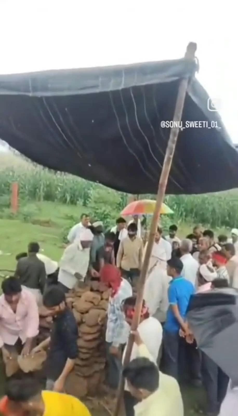 Two cremation grounds lack sheds; last rites were performed under a tarpaulin stretched out during the rain.