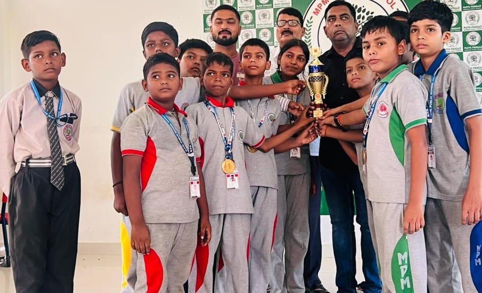 Eleven school students won medals at the district-level Kudo competition.